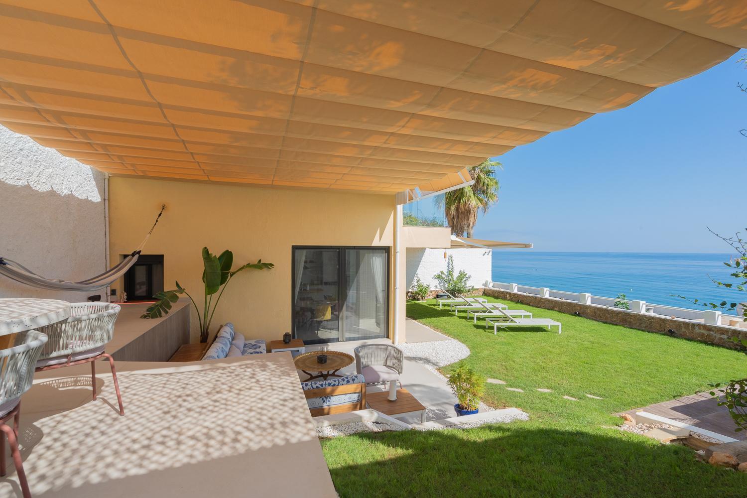 Private 250Sqm Garden Duplex, Jacuzzi, Cinema, Sea View Escape Apartamento Torremolinos Exterior foto