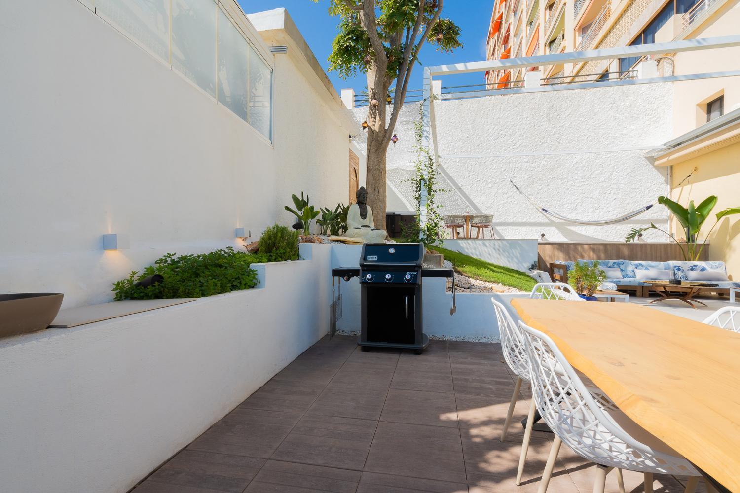 Private 250Sqm Garden Duplex, Jacuzzi, Cinema, Sea View Escape Apartamento Torremolinos Exterior foto