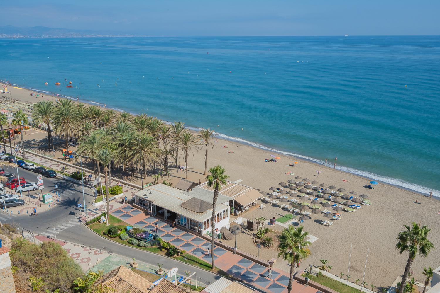 Private 250Sqm Garden Duplex, Jacuzzi, Cinema, Sea View Escape Apartamento Torremolinos Exterior foto