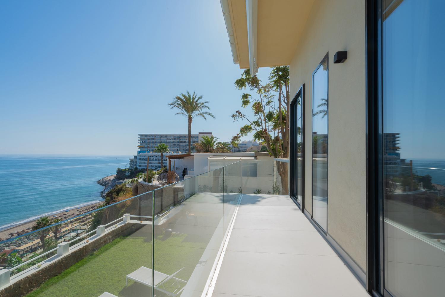 Private 250Sqm Garden Duplex, Jacuzzi, Cinema, Sea View Escape Apartamento Torremolinos Exterior foto